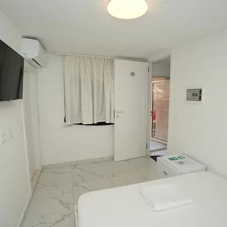 Enles 旅馆 Durrës