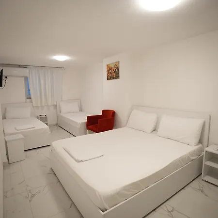 旅馆 Enles Durrës