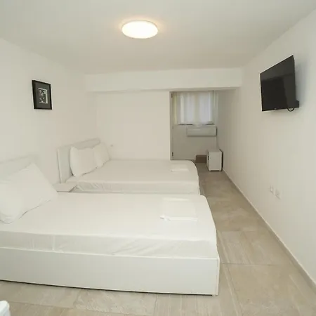 旅馆 Enles Durrës