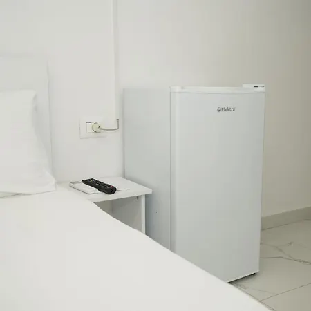 Enles 旅馆 Durrës