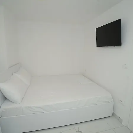 Enles Hostel