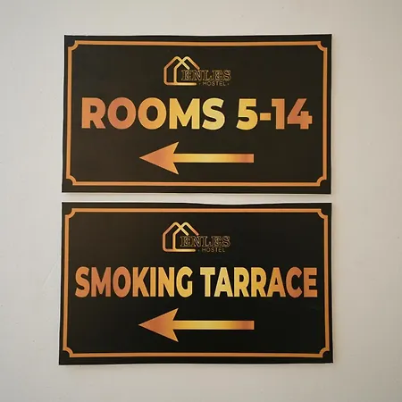 旅馆 Enles Durrës