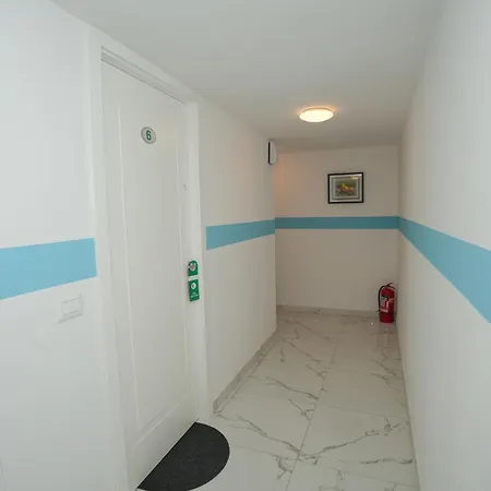 Enles Hostel