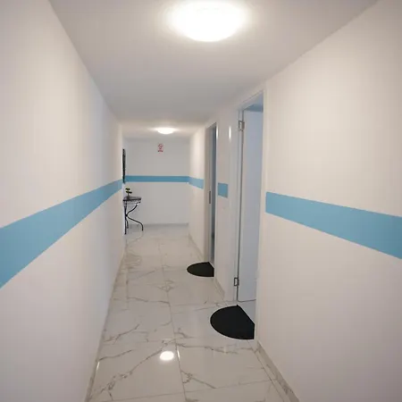 Hostel Enles Durres